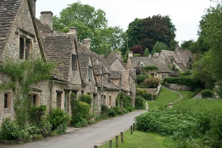 9 Hour Day Tour Cotswolds Villages from London