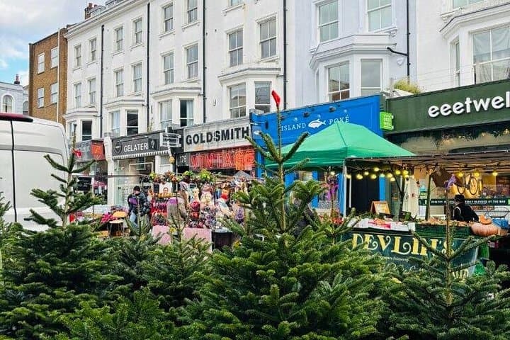 Save Upto 50%. Secret Local. Christmas Special Notting Hill Tour