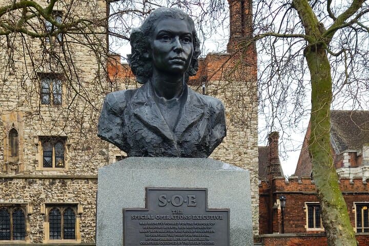 The Special Operations Executive memorial in London