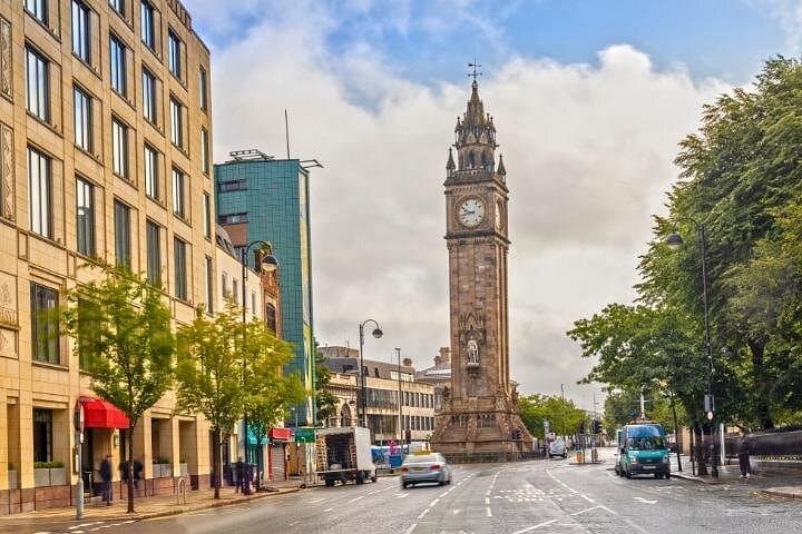 Belfast Self Guided Walking Tour with an APP