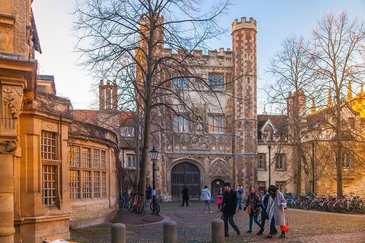 Cambridge's Ghosts GPS Self Guided Audio Walking Tour w/EMFReader
