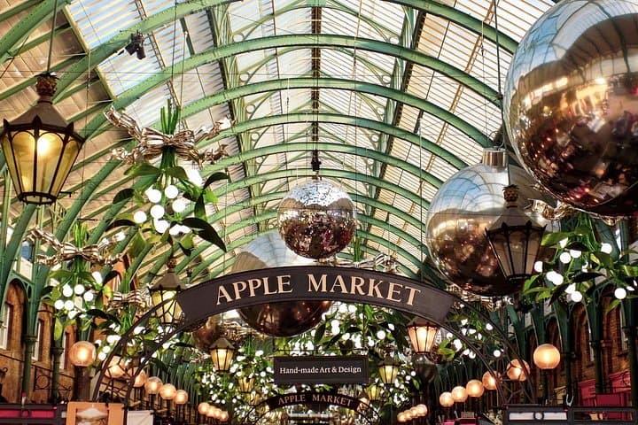 London Christmas Lights and Markets Walking Tour