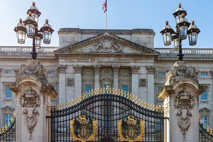 Walking Tour of London with Westminster Abbey Ticket