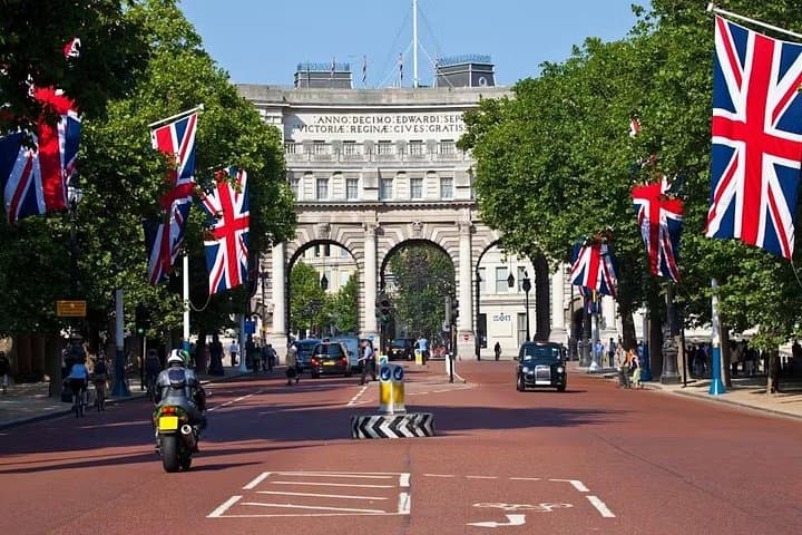 Walking Tour of London with Westminster Abbey Ticket
