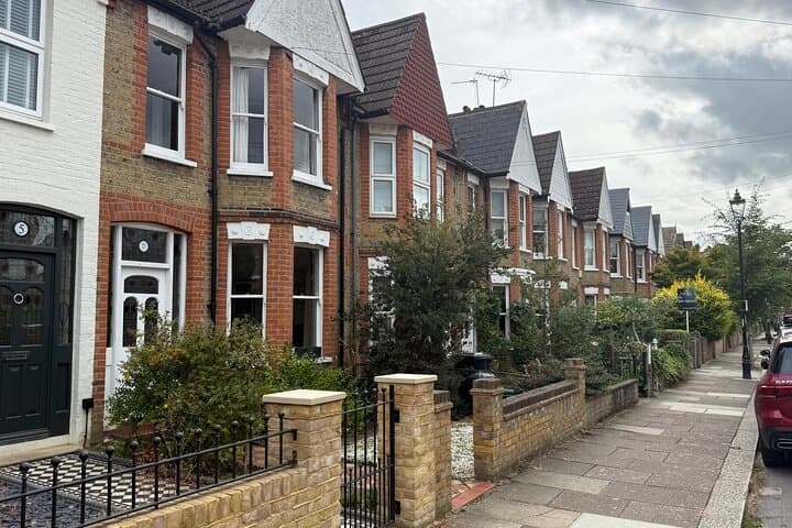 Beatles Filming Locations Tour in London See Iconic Sites