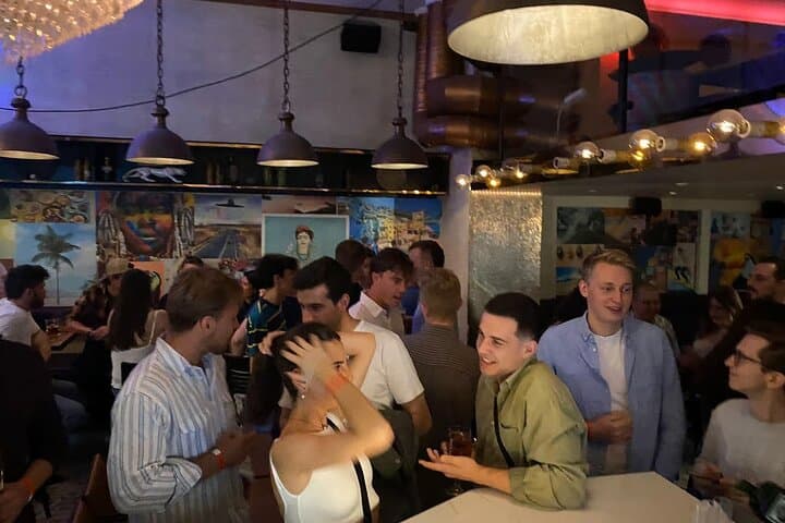 London PUB CRAWL Shots Pints & Good Times