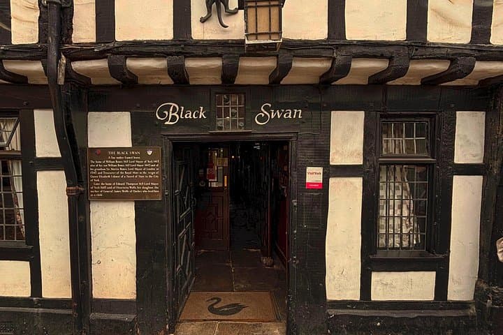 York’s Haunted Pubs: A Self-Guided Walking Tour