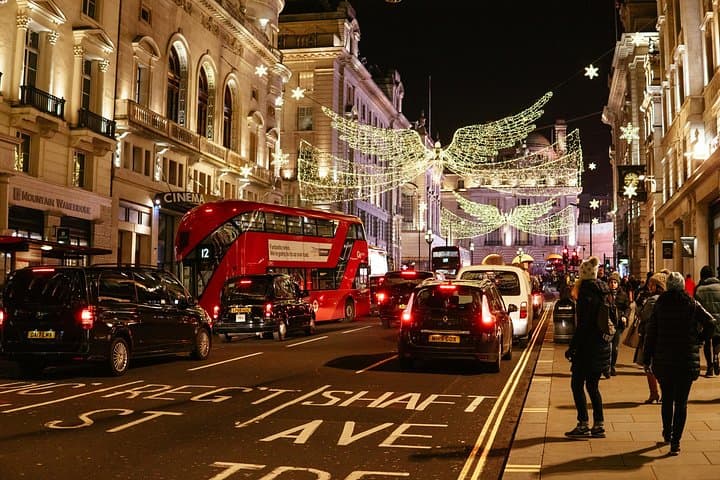 London Christmas Lights and Markets Walking Tour