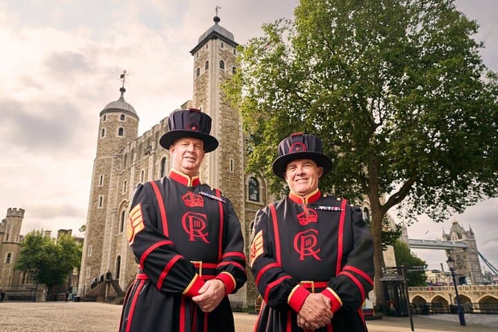 VIP Beefeaters Meet & Greet with Tower of London Guided Tour