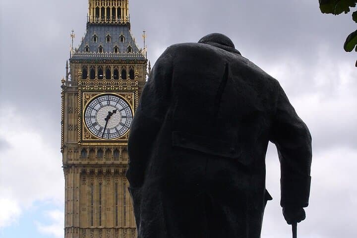 Winston overlooking Big Ben