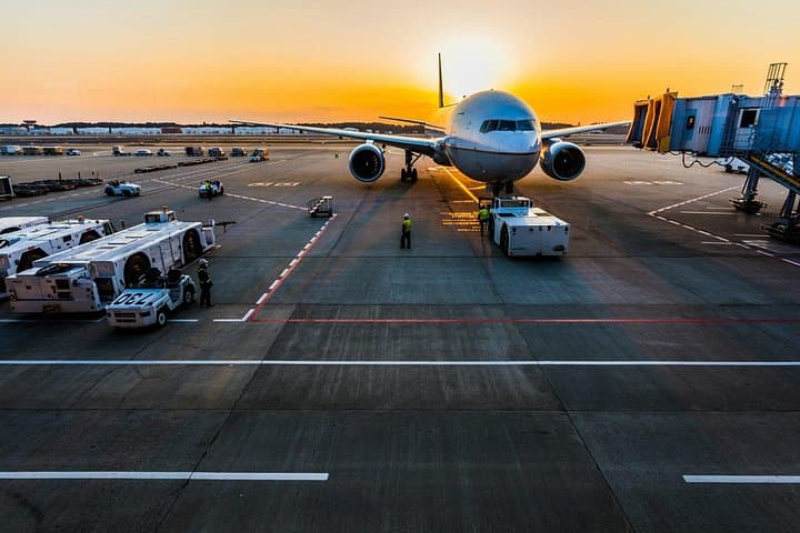 To and from London Heathrow Airport to Stansted Airport