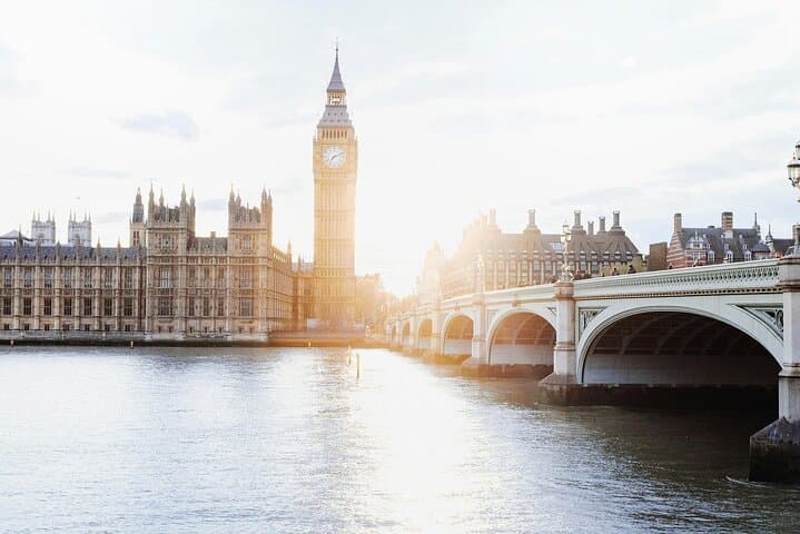 River Cruise, Parliament