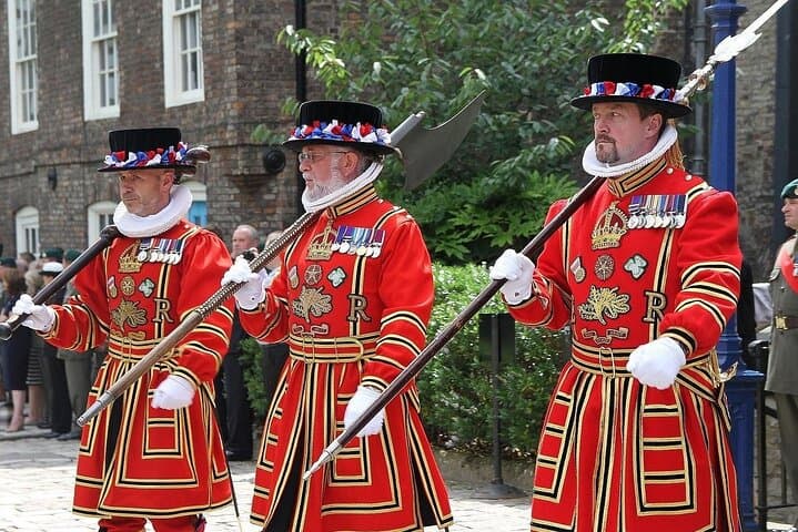 Yeoman Warders/Beefeaters