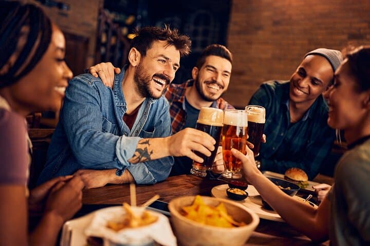 English Beer Private Guided Tasting Tour of Edinburgh Pubs