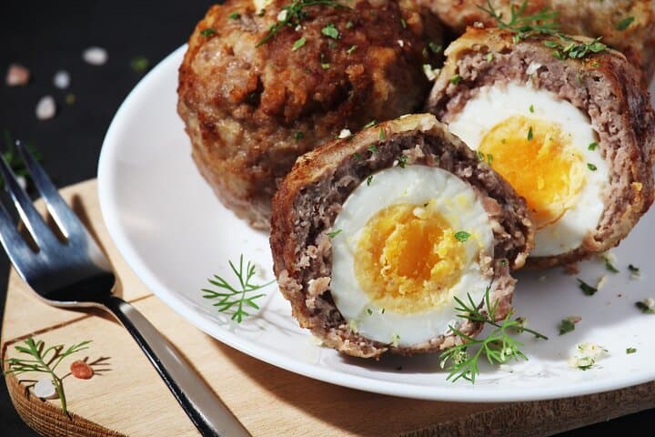 Scottish Food Tasting Private Guided Tour in Edinburgh