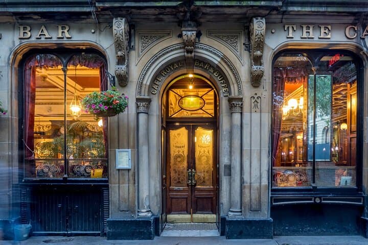 Scottish Food Tasting Private Guided Tour in Edinburgh