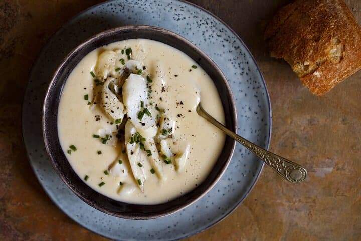 Scottish Food Tasting Private Guided Tour in Edinburgh