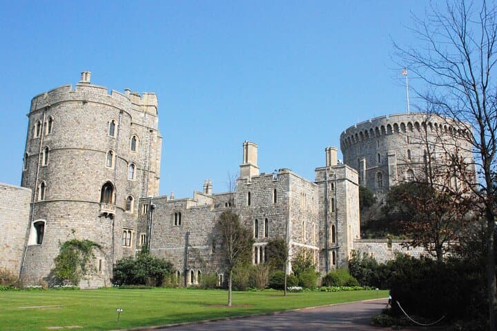 Southampton Cruise Port Transfer and Tour from London via Windsor