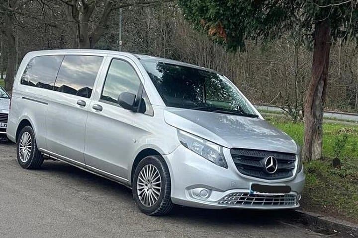 Transfer from Gatwick Airport to London