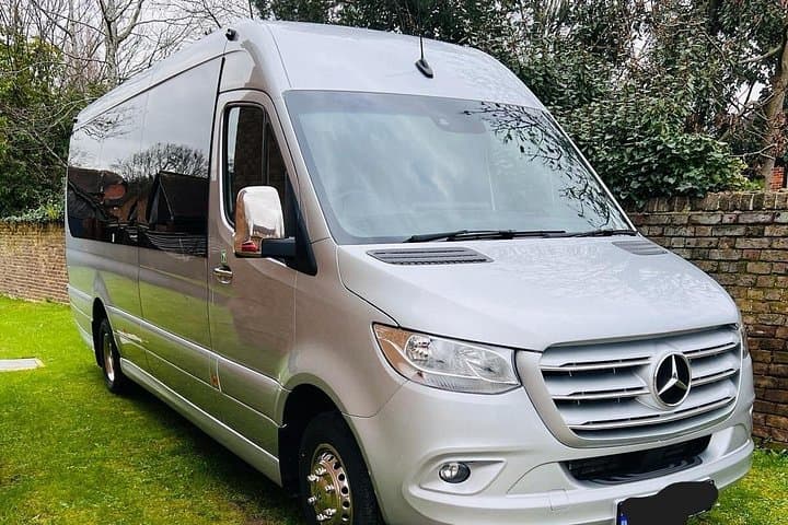 Transfer from Gatwick Airport to London
