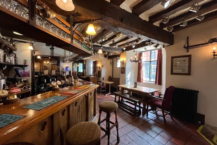 A free drink in the beautiful Anne of Cleeves pub