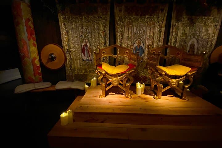 Saxon Throne