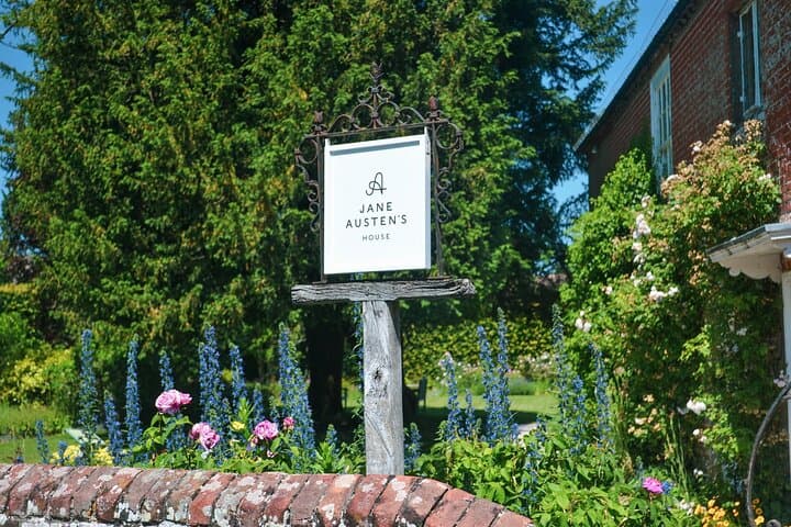 Private Jane Austens House Sightseeing from Southampton Cruise