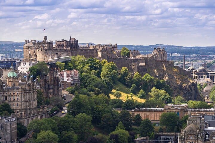 7 Day England and Scotland Castles Cotswolds Oxford Cambridge