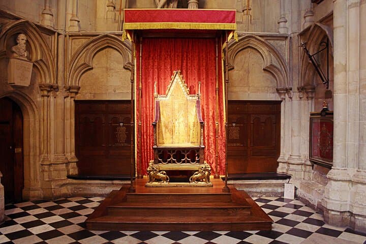 Priority Access Tour of Westminster Abbey with London Eye option