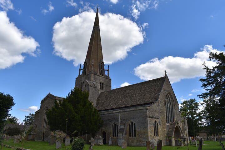 The church where all the magic moments in Downton happen.