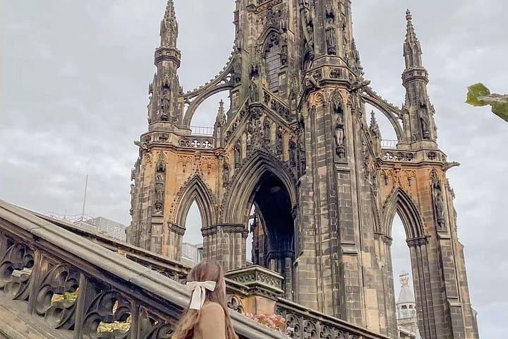 Photographic Tour of Edinburgh with Professional Photographer