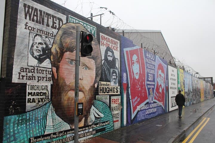 Belfast History Private Tour – Murals & Crumlin Gaol