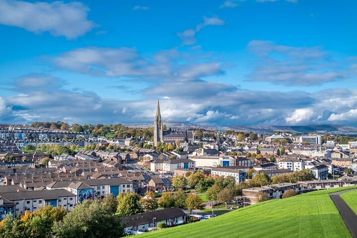 Belfast to Derry Private Tour – History & Murals