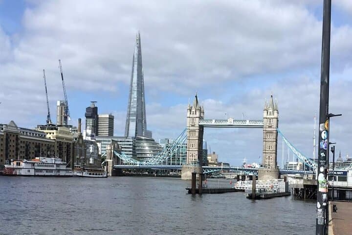 Wapping and the Old London Docks: A Self-Guided Audio Tour