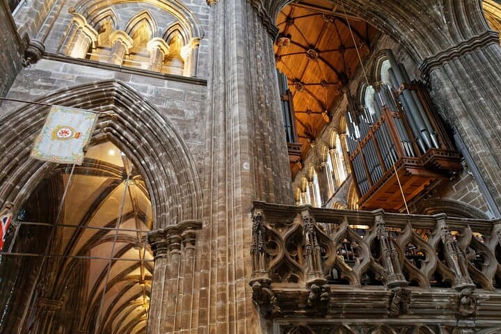 Glasgow Highlights Full-Day Private Car Trip from Edinburgh