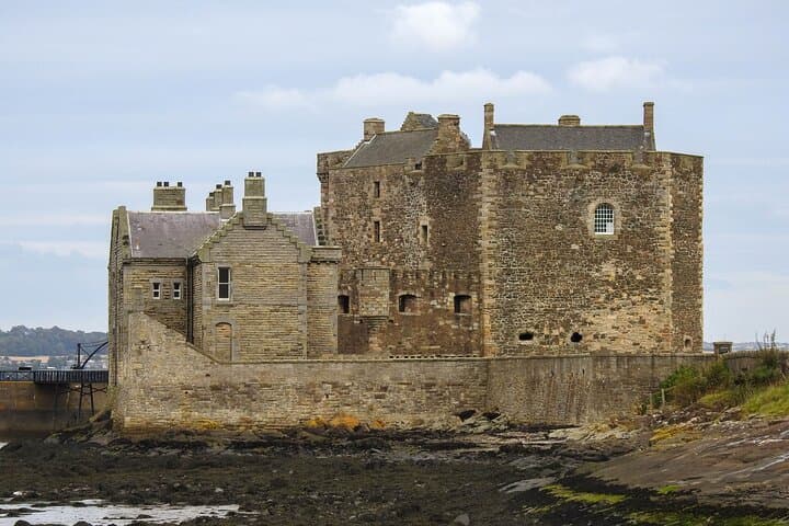 Edinburgh Trip to Stirling, Linlithgow, Blackness Castles