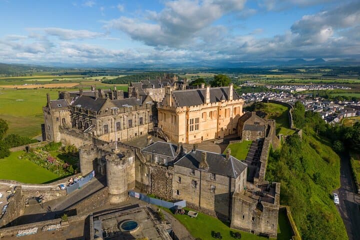 Edinburgh to Doune Castle Private Guided Tour By Car
