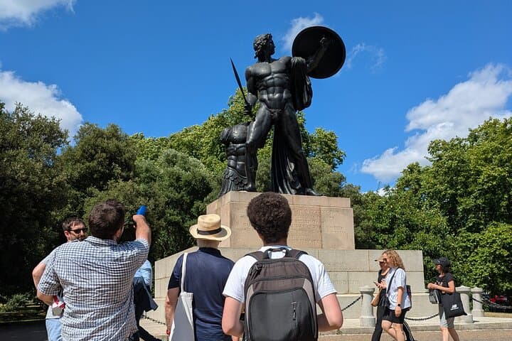 London Walking Tour Kensington Palace & Gardens & Refreshments