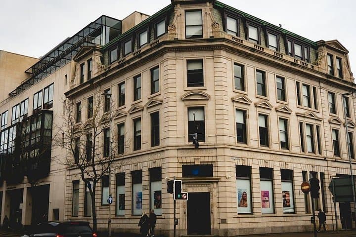Belfast Private Luxury Tour Experience