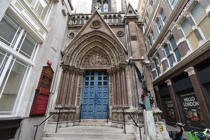 St Lawrence's Church, where spys, like Min Harper, are memorilised.
