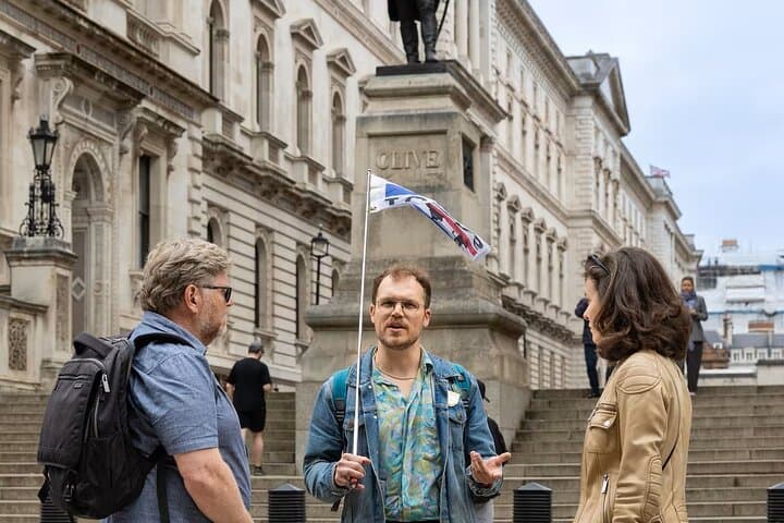Outside the War Rooms
