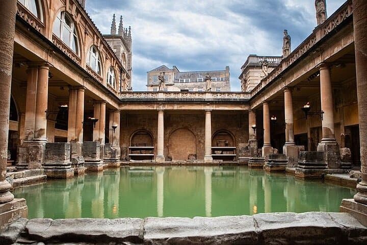 Private Full Day Tour to Longleat Safari Park and Historic Bath