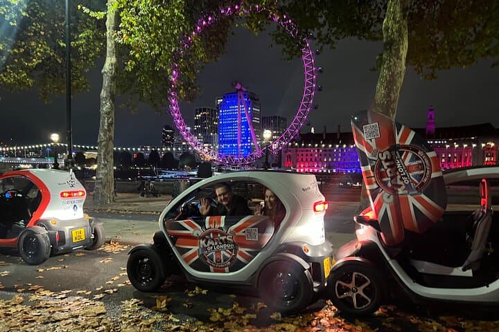 Magical London Christmas Lights Tour in Street-Legal Karts
