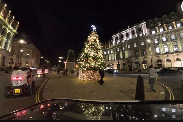 Magical London Christmas Lights Tour in Street-Legal Karts