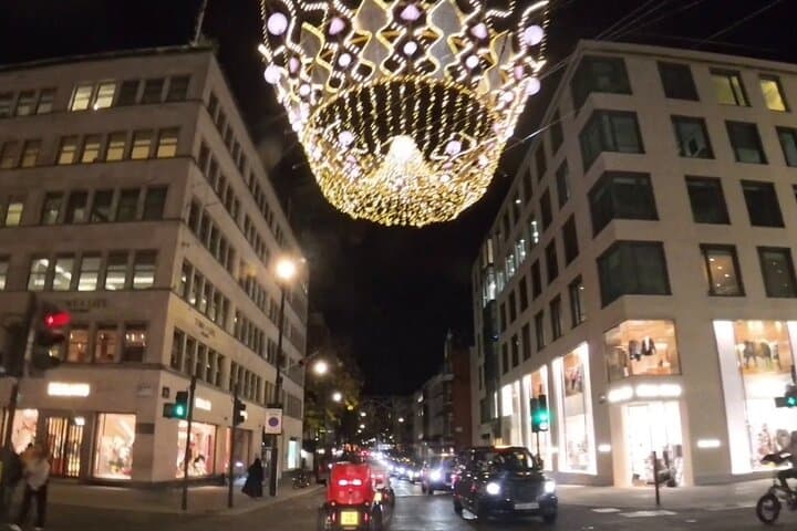 London Christmas Lights Tour in Street Legal Karts