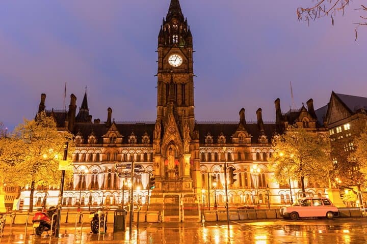 Manchester Private Walking Tour with a Local