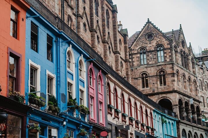 Edinburgh Private Tour with a Local - Highlights & Hidden Gems
