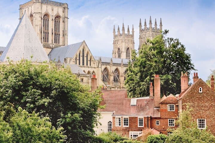 York Private Walking Tour with a Local
