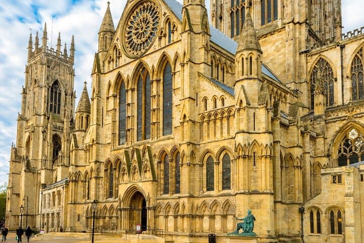 York Private Walking Tour with a Local