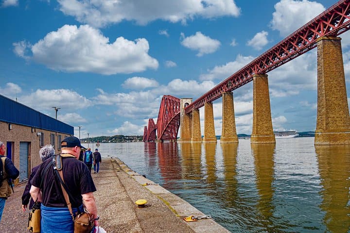 Private Tour of Castles and Coastal Charm from Edinburgh